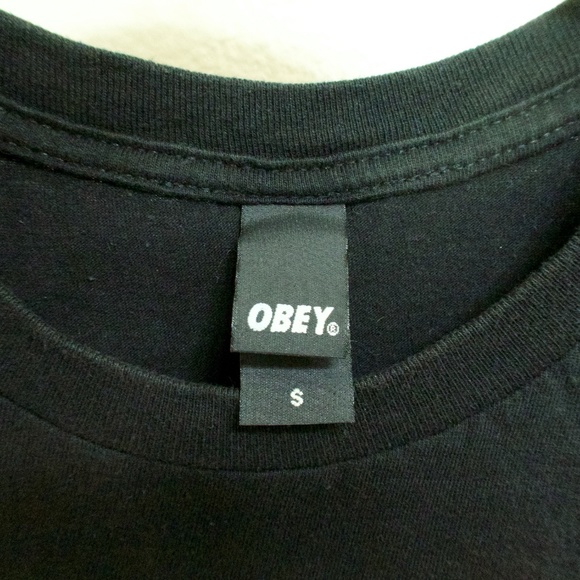 OBEY Propaganda Shepard Fairey T-Shirt Mens SMALL - Picture 6 of 6